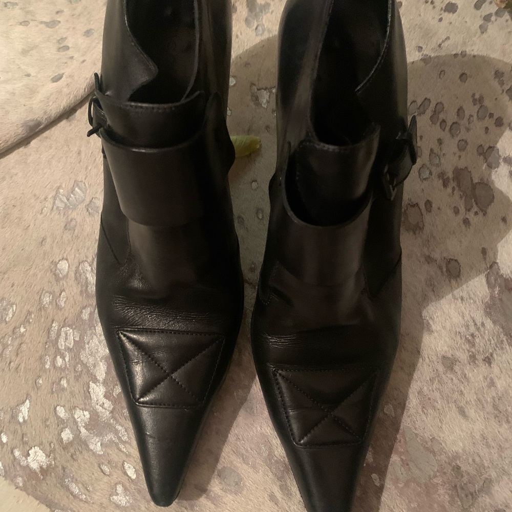 Gucci Shoes. Original. 3 inches heel.